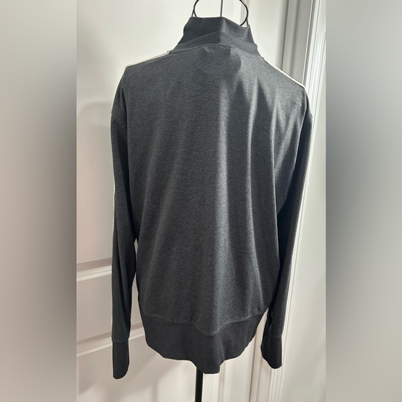 Vuori Charcoal Gray Jacket - Picture 5 of 8